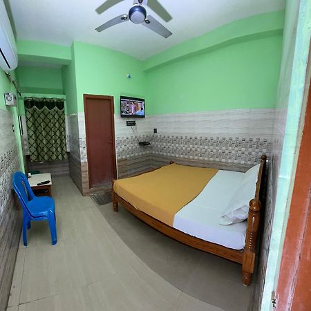Hotel Chola Lodge Arantangi Exterior photo